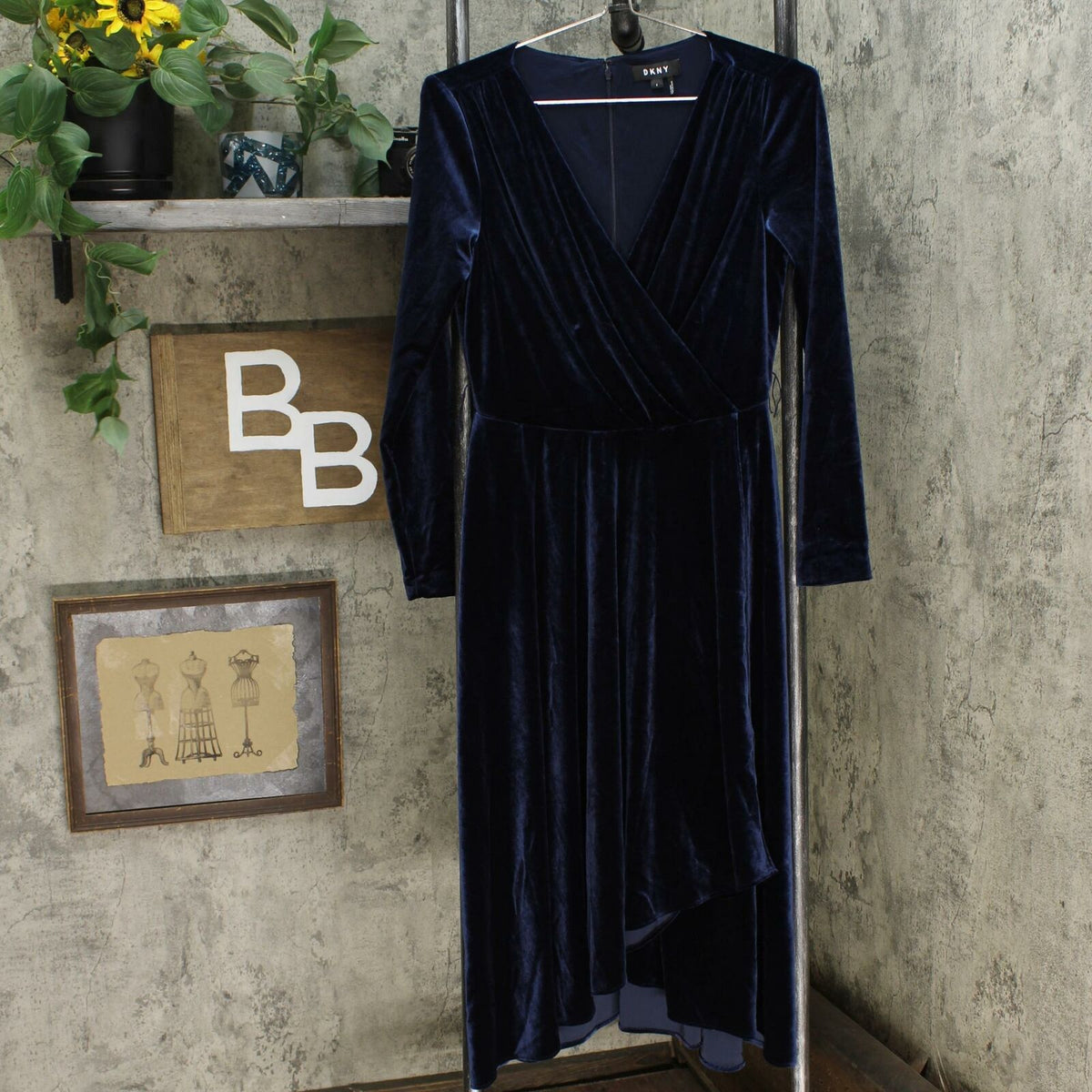 DKNY Women's Velvet V Neck Wrap Dress Midnight Blue 6 – Biggybargains