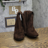 Style & Co. Brysonn Round Toe Boots Block Heel Faux Suede Dark Roast Brown 7.5M