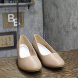 Journee Collection Faux Leather Kitten Block Heel Pumps LUU-M Nude Brown 11M