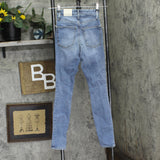 Universal Thread Womens High-Rise Skinny Jeans 88008488 Light Wash Blue 00