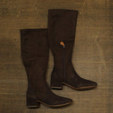Gentle Souls By Kenneth Cole Boots with Side Zip Chocolate Suede Brown 7.5M