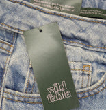 Wild Fable Womens Mid-Rise Straight Curvy Jeans 94408026 Light Wash Blue 6