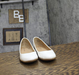 Sun + Stone Womens Slip On Eliana Flats 10008608700 White 6.5M