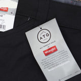 Wrangler Men's 10" Relaxed Fit Outdoor Shorts 84041117