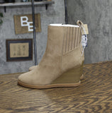 Universal Thread Cypress Winter Boots with Memory Foam Insole Taupe Brown 5.5M