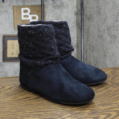 Bearpaw Womens Natoma Packable Travel Boot with NeverWet 1673c14c5da7f9 Blue 7M