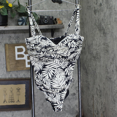 Bleu Rod Beattie Bandeau Over The Shoulder One Piece Swimsuit Black / White 22W