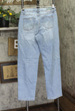 Wild Fable Womens Mid-Rise Straight Curvy Jeans 94408026 Light Wash Blue 6