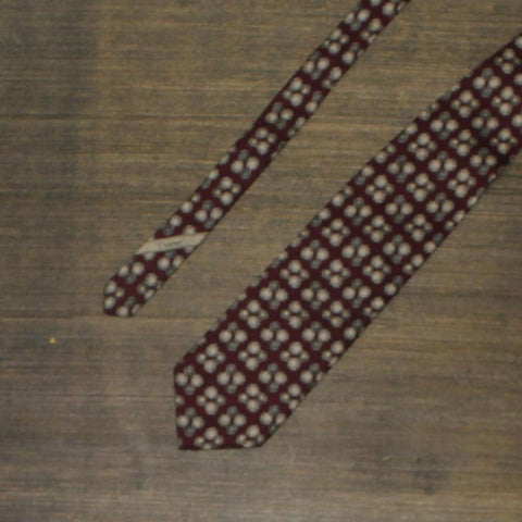 Artisphere Charles Vinson Mens 100% Silk 3 1/2" USA Made Necktie Maroon Red