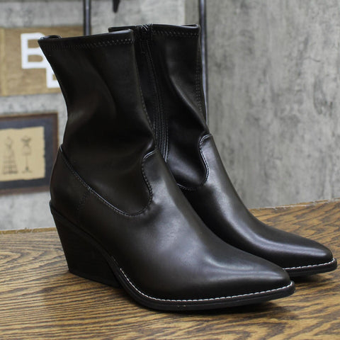 Universal Thread Women's Aubree Ankle Boots 88375051 Black 6.5M