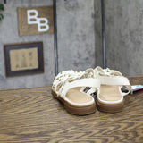 Universal Thread Womens Winnie Studded Fisherman Sandals White / Gold 8M