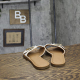 Universal Thread Womens Nesryn Shell Ornament Slide Sandals 93321844 White 9M