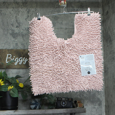 Home Weavers Fantasia Fuzzy Contour Bath Rug BFA2020PI Pink 20x20