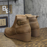 Lifestride Womens Zayne Chelsea Wedge Ankle Booties I6550S1 Mushroom Brown 11M