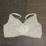 Playtex Womens 18 Hour Front Close with Flex Back Bra Light Beige Brown 40D