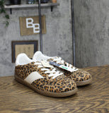 Universal Thread Fashion Sneakers with Memory Foam Insole Light Brown 10M