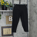 Yummie Reversible Compact Cotton Capri Legging 641861 Black Ocelot M