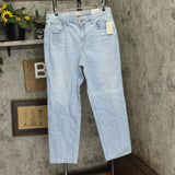 Universal Thread Womens High-Rise 90s Straight Jeans 88007520 Light Wash Blue 17