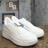 Universal Thread Persephone Sneakers with Memory Foam Insole White Multi 8.5M