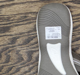 Clarks Jazzh Womens Toe-Post Cushioned Footbed Flip-Flops Gray Multi 11M