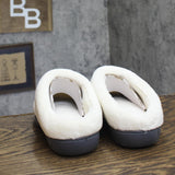 Isotoner Womens Classic Clog Slippers Fuzzy Cozy Ewe White / Gray S (6.5-7)