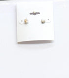 Lori's Gifts Womens Fashion Cute Mini Flower Stud Earrings Silver Gray