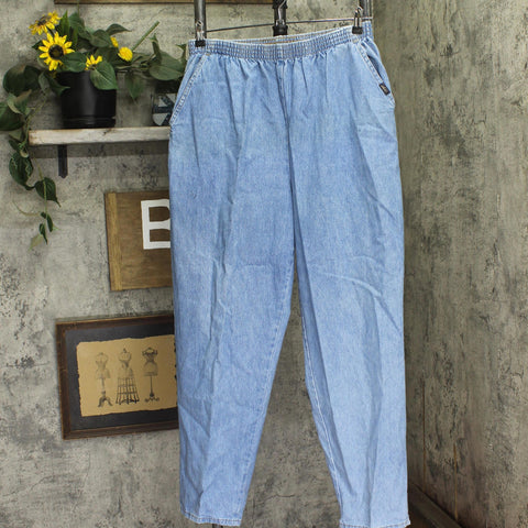 Vanity Fair Pull-On Elastic Waist Denim Jeans with Pockets Chambray Blue 18W Reg