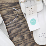 A New Day Womens Sandy Mule Flats with Memory Foam Insole Off White 8.5M