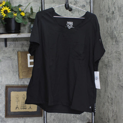 Barco Womens One Round Neck Pocket Scrub Shirt 166fe597873226 Black 3XL