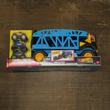Hot Wheels Monster Mover Transporter with 3 Monster Trucks Multicolor