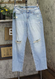 Wild Fable Womens Mid-Rise Straight Curvy Jeans 94408026 Light Wash Blue 6