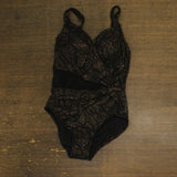 Miraclesuit Womens Circe One Piece Swimsuit in Brillante 6566338 Black / Gold 10