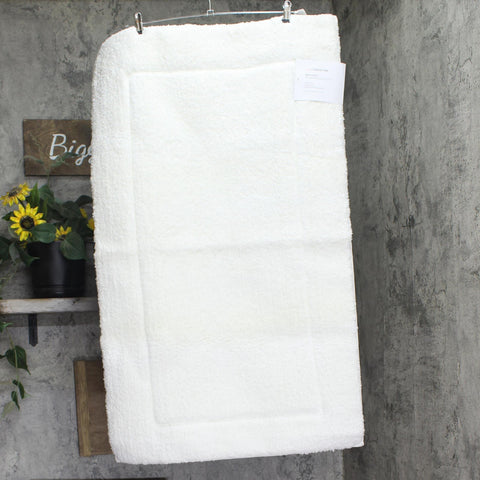 Liz Claiborne Signature Ultra Plush Bath Rug Mat White 24x40