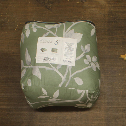 Hallmart Wallis 3-Piece Reversible Comforter Set Green King / Cal King