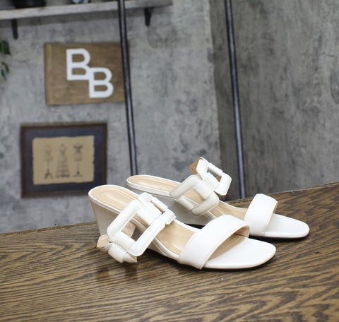 Adrienne Vittadini Womens Square Loop Band Wedge Sandals ANDO-59783 White 6.5M