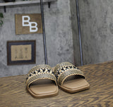 Wild Pair Womens Daisyy Slide Flat Sandals Embellished Black / Natural 8M