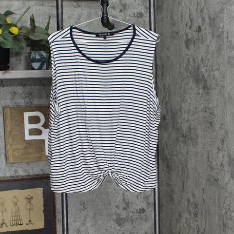 Coin 1804 Plus Size Contrast Binding Front Twist Tank Top Ivory / Navy Blue 1X