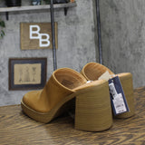 Universal Thread Tess Platform Mule Heels with Memory Foam Insole Tan Brown 11M