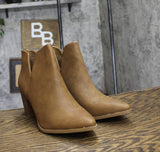 Sun + Stone Womens Pull On Elizaa Booties 10010962100 Cognac Brown 12M