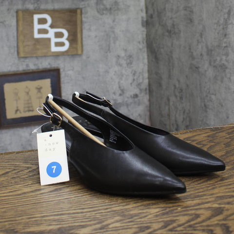 A New Day Samantha Slingback Heels Faux Leather with Memory Foam Black / Gold 7M