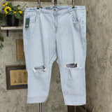 Wild Fable Women's Super-High Rise Distressed Curvy Mom Taper Jeans 87013206