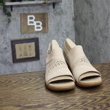 Clarks Emily2 Mist Block Heel Sandal 26181676 Sand Nubuck Brown 8W