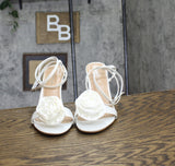 Madden Girl Womens Bloomingg Heeled Sandal Stiletto Ivory Satin White 9.5M