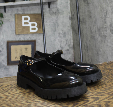 Journee Collection Platform Mary Jane Round Toe Platform Loafer Patent Black 10M
