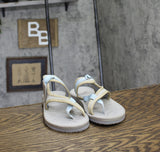 White Mountain Womens Basket Flat Sandal Blue Raspberry / Sandalwood Fab 7M