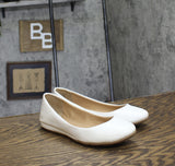 Sun + Stone Womens Slip On Eliana Flats 10008608700 White 6.5M