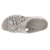 Easy Spirit Womens Traciee 2 Flat Sandal Lightweight Silver Snake Gray 6.5M