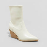 Universal Thread Women's Aubree Ankle Boots 88375051 Off White 7.5M