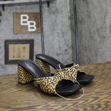 Universal Thread Womens Aaliyah Raffia Strappy Knot Sandal Heels Black 8.5M