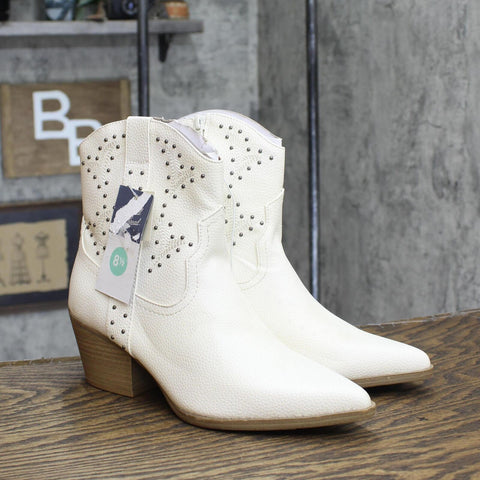Universal Thread Women's Twyla Western Boots 87934158 Off White 8.5M